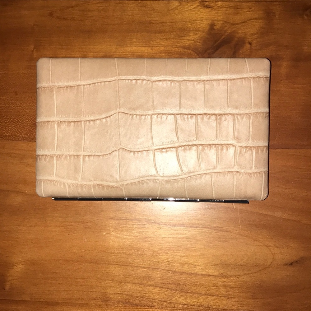 Aba cream clutch wallet new with tag